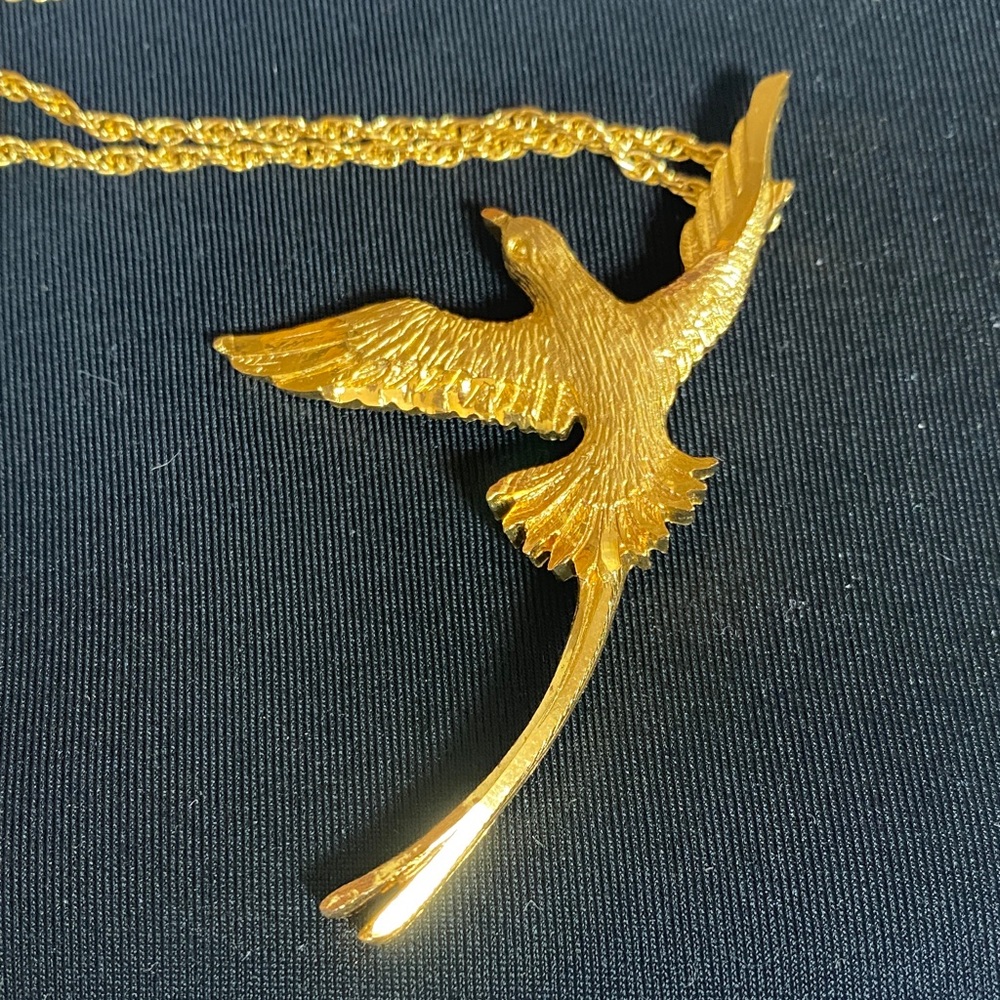 Golden Bird Pendant Necklace